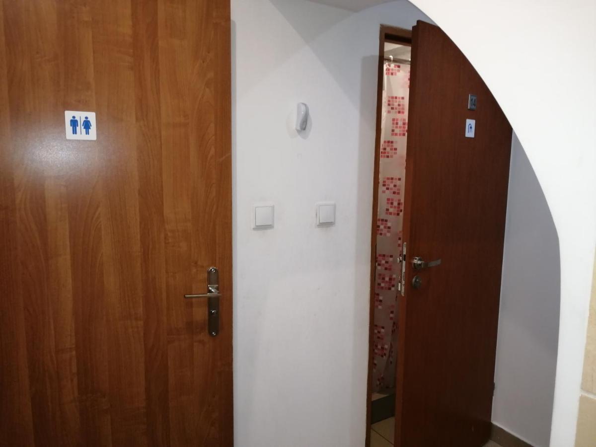 Hostel Gliwice Centrum Exterior foto